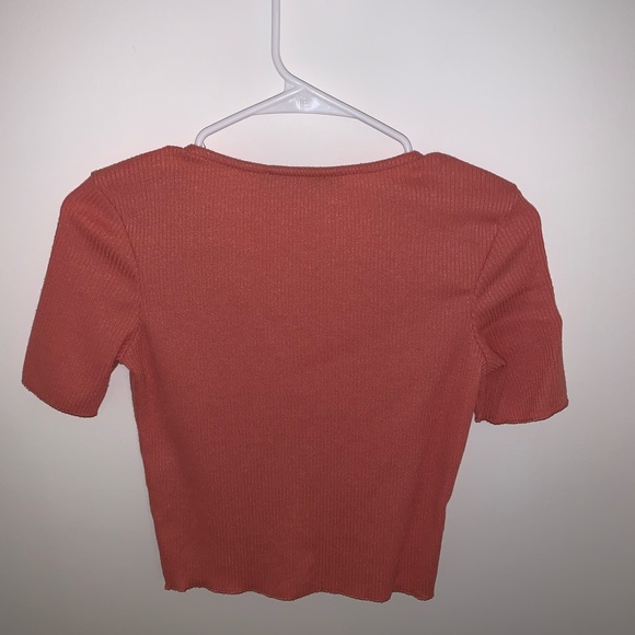 ZARA v-neck T-shirt - Picture 3 of 4